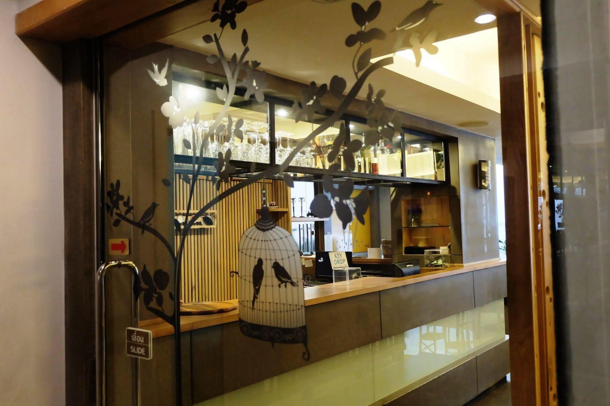 九号舒适厨房酒店 曼谷 外观 照片