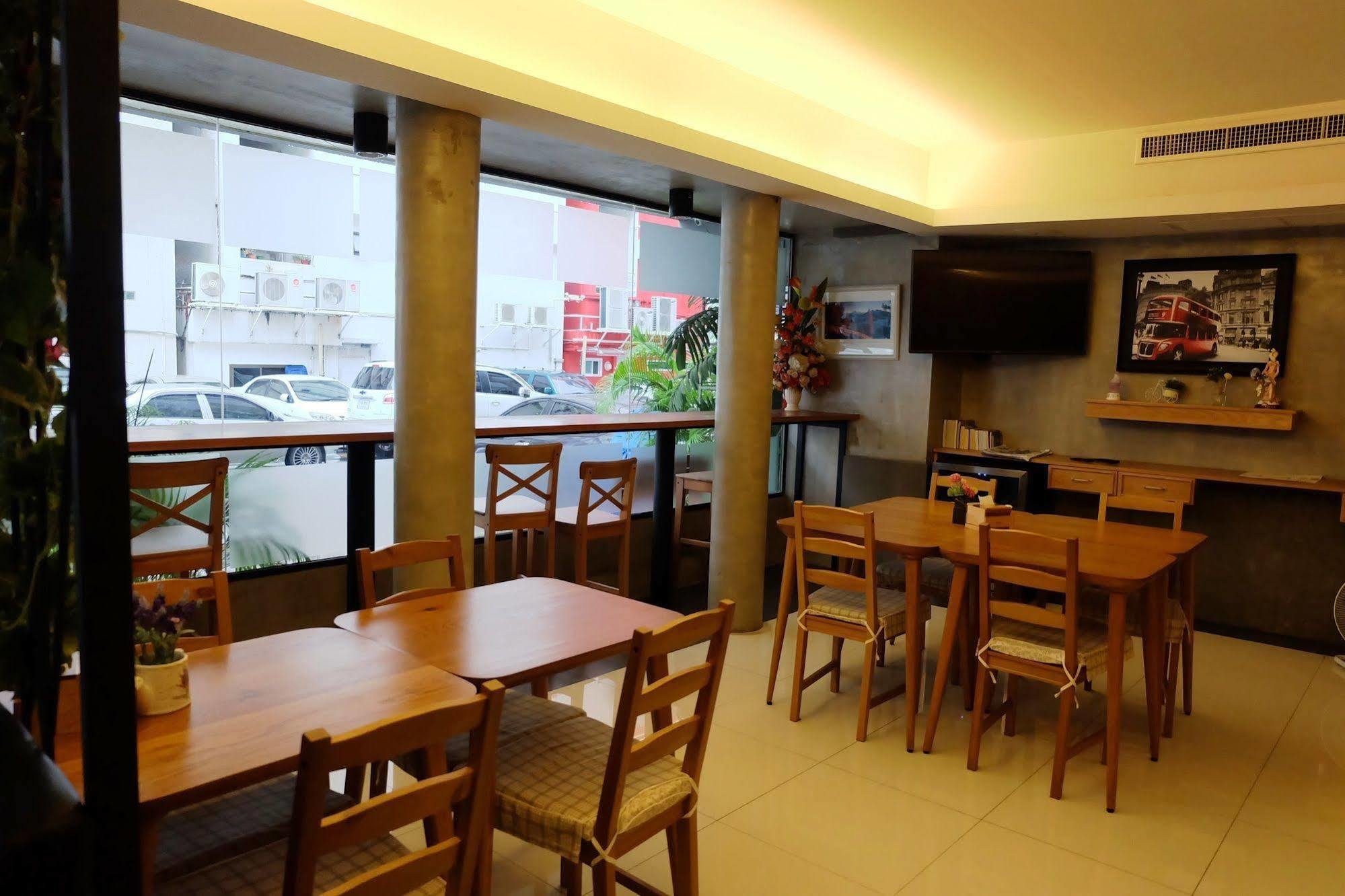 九号舒适厨房酒店 曼谷 外观 照片